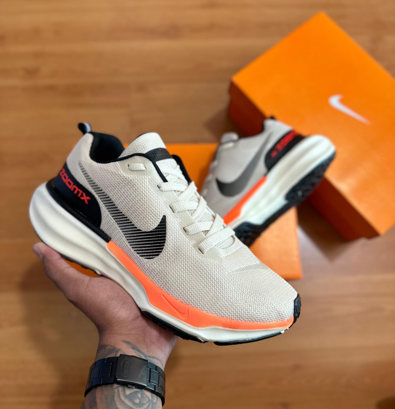 NIKE INVENCIBLE  [VÁRIAS CORES]