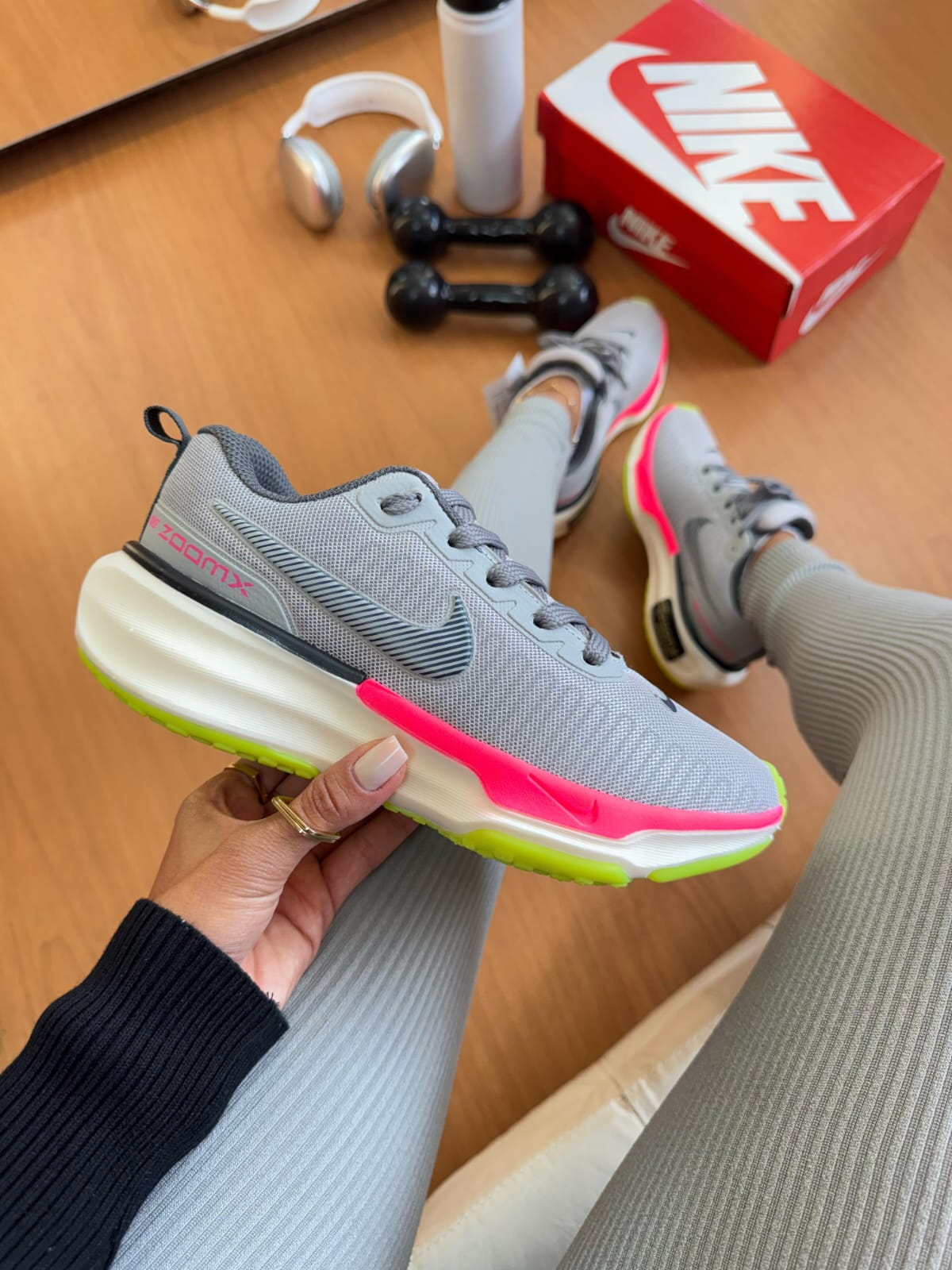 NIKE INVENCIBLE  [VÁRIAS CORES]